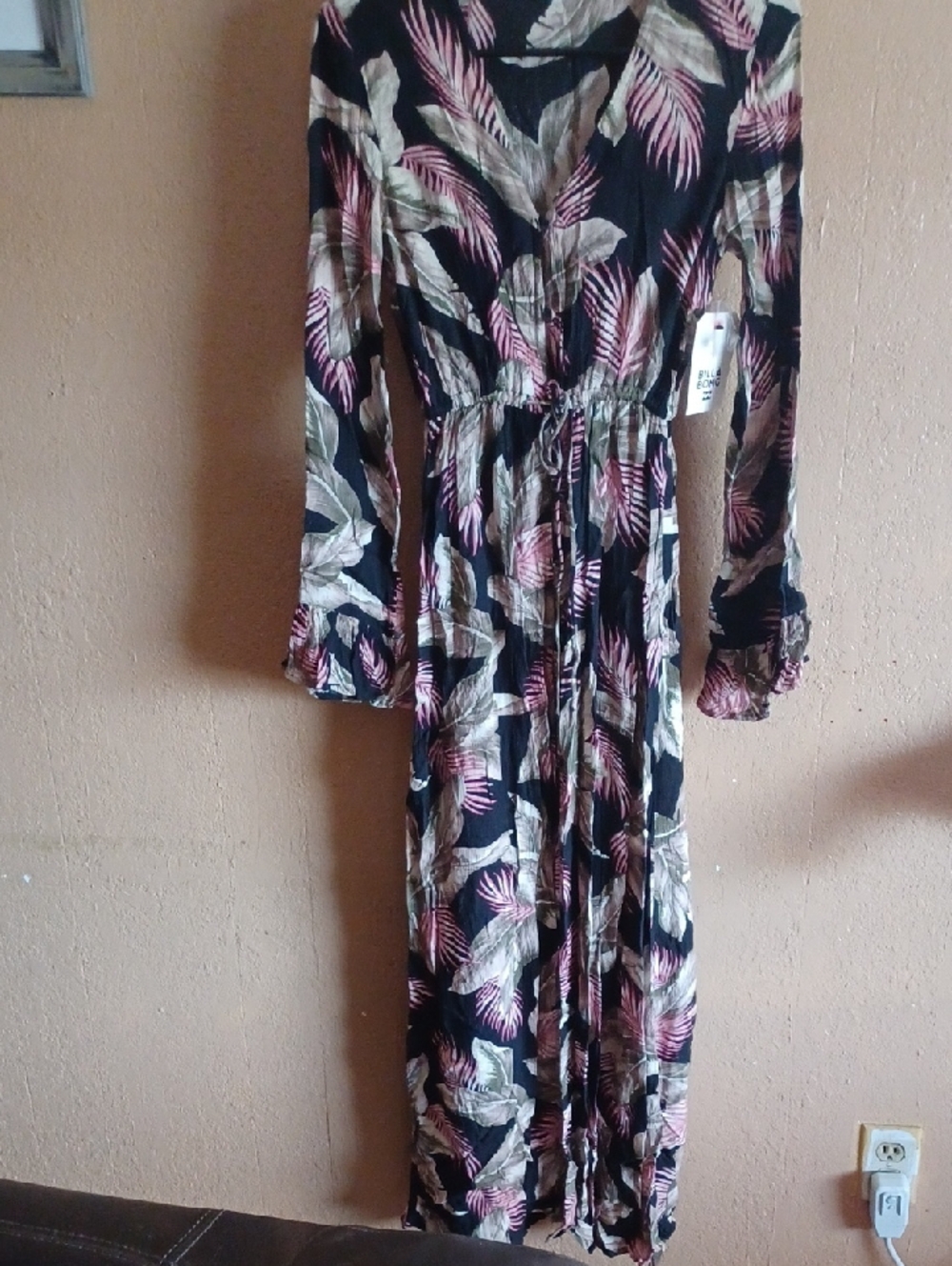 Billabong Black Maxi Dress with Pink and Cream Leaf Print XSMALL